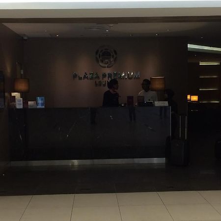 Hotel Plaza Premium Lounge Bayan Lepas Exteriér fotografie