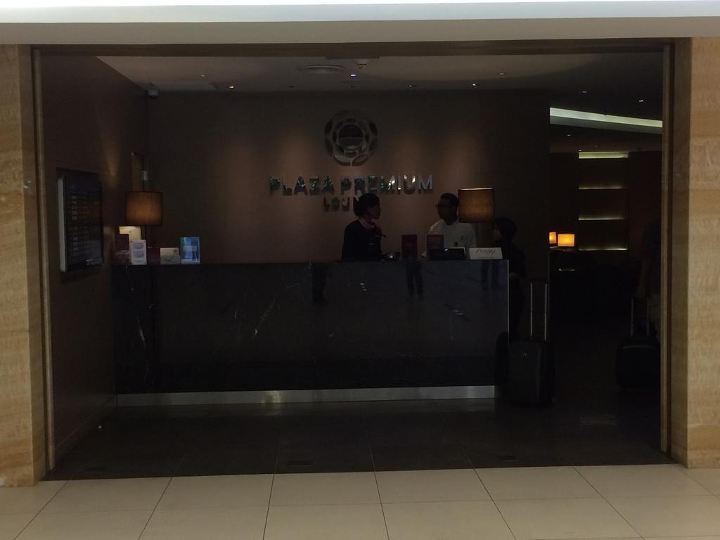 Hotel Plaza Premium Lounge Bayan Lepas Exteriér fotografie